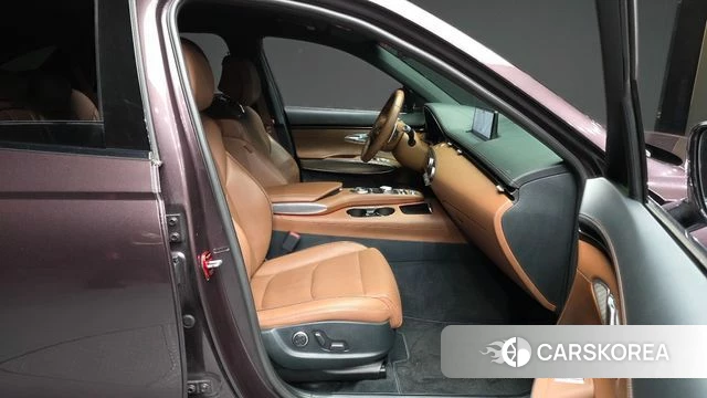 Genesis GV70 2021 Фиолетовый из Кореи, фото 2