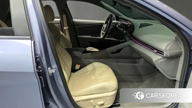 Hyundai The New Avante (CN7) 2023 Небесно-голубой из Кореи, фото 2