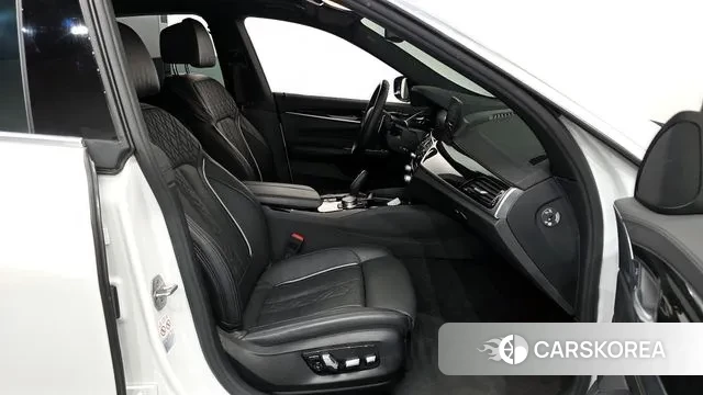 BMW 6 Series GT (G32) 2020 Белый из Кореи, фото 2