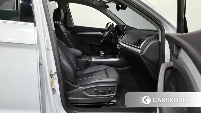 Audi Q5 (FY) 2021 Белый из Кореи, фото 2