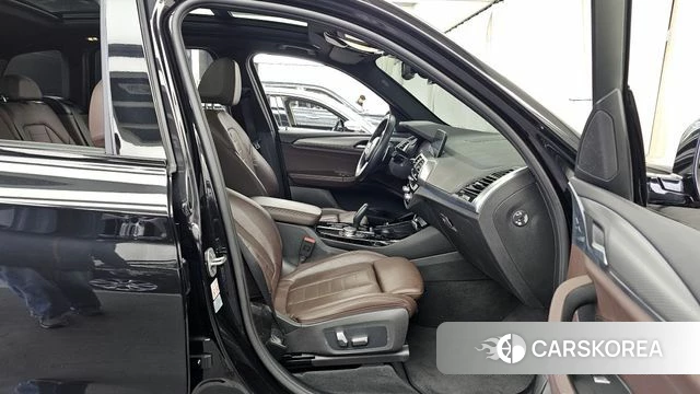 BMW X3 (G01) 2021 Черный из Кореи, фото 2