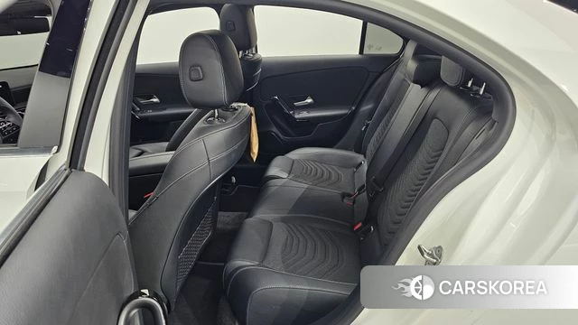 Mercedes-Benz A-Class W177 2020 Белый из Кореи, фото 2