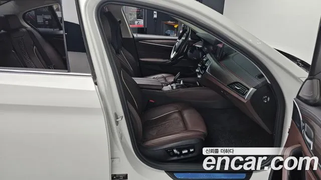 BMW 5 Series (G30) 2020 Белый из Кореи, фото 2