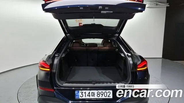 BMW X6 (G06) 2024 Черный из Кореи, фото 2