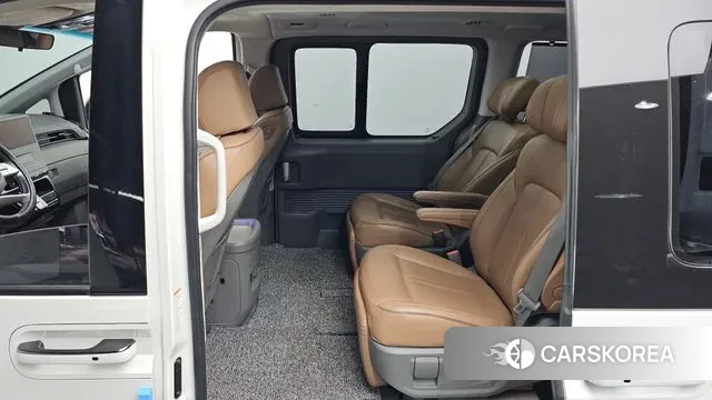 Hyundai Staria 2022 Белый из Кореи, фото 2