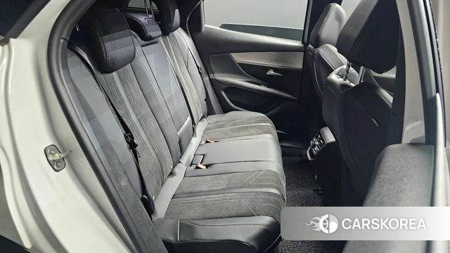 Peugeot 3008 second generation 2021 Белый из Кореи, фото 2