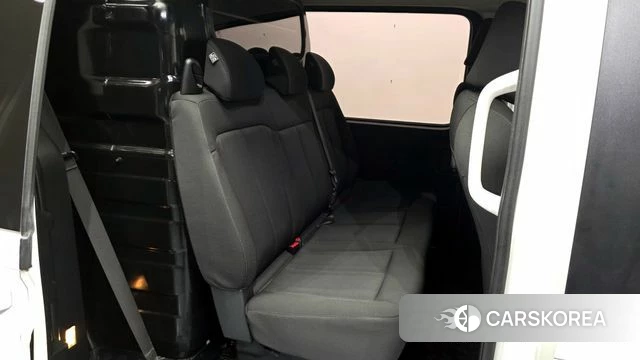 Hyundai Staria 2022 Белый из Кореи, фото 2