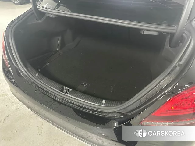 Mercedes-Benz C-Class W205 2021 Черный из Кореи, фото 2