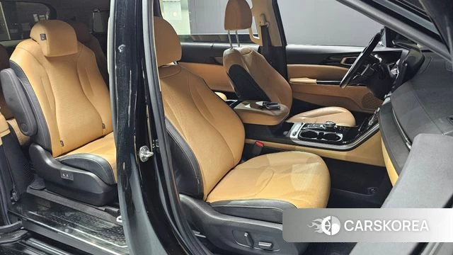 Kia Carnival 4th generation 2022 Черный из Кореи, фото 2