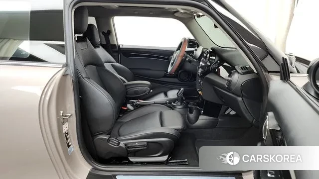 Mini Cooper 2021 Песочный из Кореи, фото 2