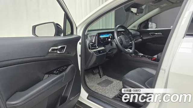 Kia Sportage 5th Generation Hybrid 2023 Белый из Кореи, фото 2