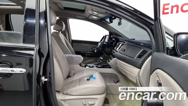 Kia The New Carnival 2018 Черный из Кореи, фото 2