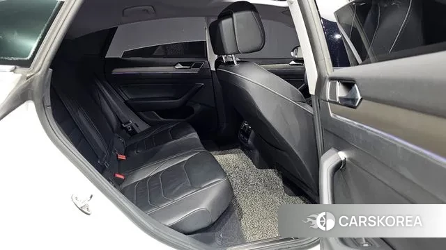Volkswagen Arteon 2019 Белый из Кореи, фото 2
