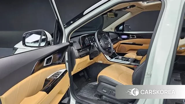 Kia Carnival 4th generation 2023 Белый из Кореи, фото 2