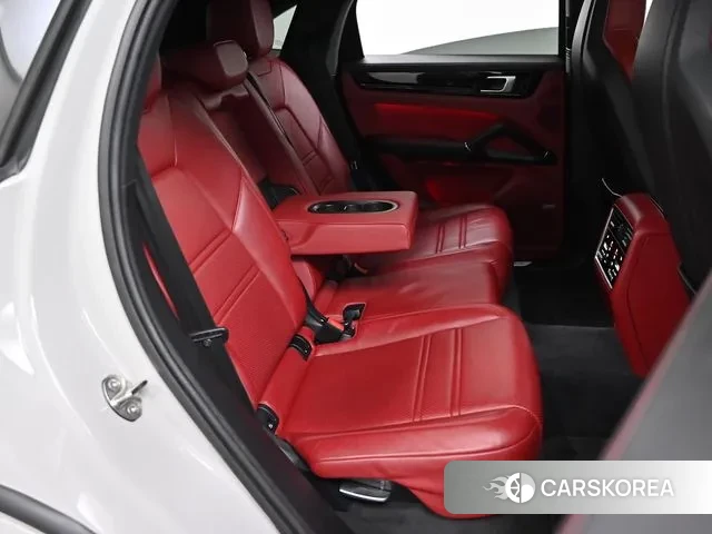 Porsche Cayenne (PO536) 2021 Серый из Кореи, фото 2