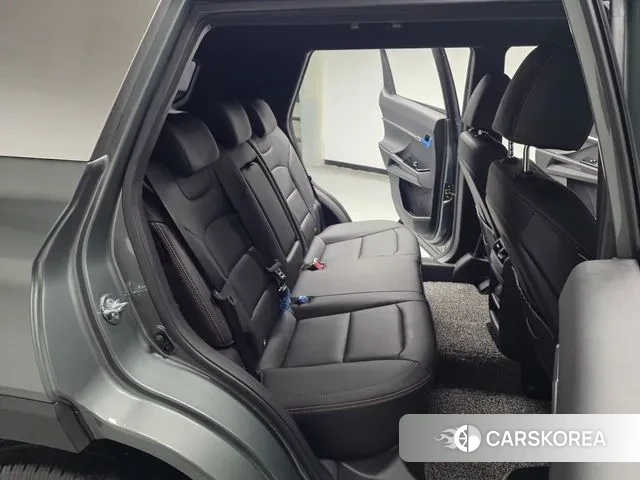 Ssangyong The New Torres 2025 Темно-зеленый из Кореи, фото 2