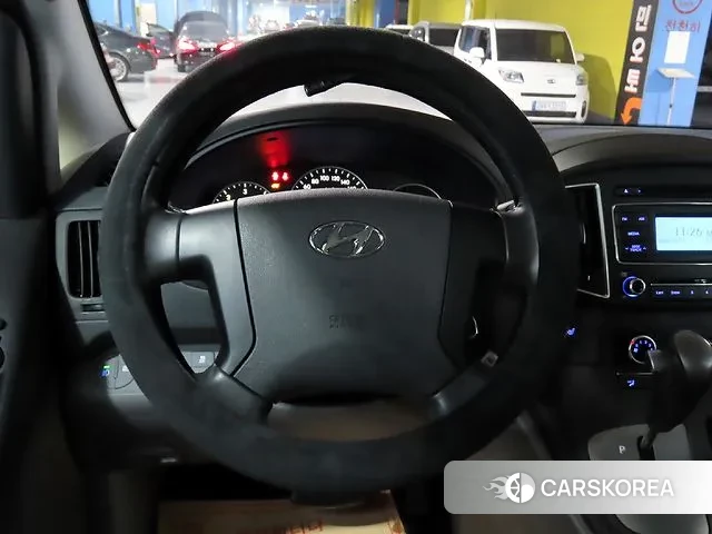 Hyundai The New Grand Starex 2019 Серебристо-серый из Кореи, фото 2