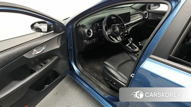 Kia The New K3 2nd generation 2022 Синий из Кореи, фото 2