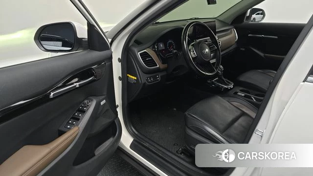 Kia Seltos 2019 Белый из Кореи, фото 2