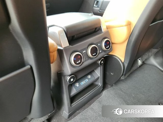 Land Rover Discovery 5 2018 Черный из Кореи, фото 2