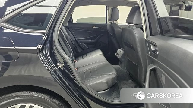 Volkswagen 7th Generation of Jetta 2021 Черный из Кореи, фото 2