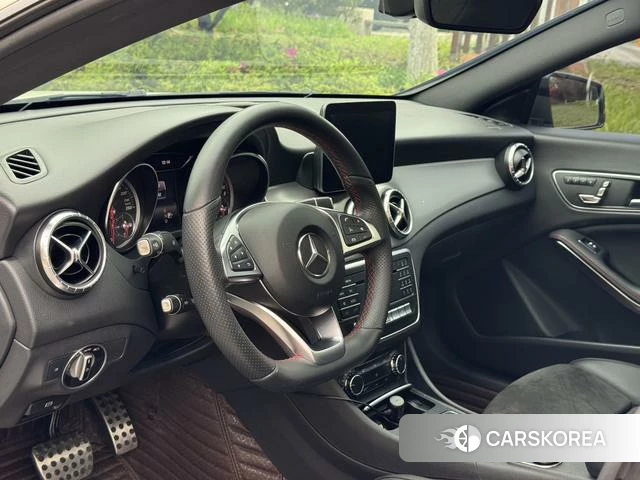 Mercedes-Benz CLA (import) 2018 Белый из Китая, фото 2