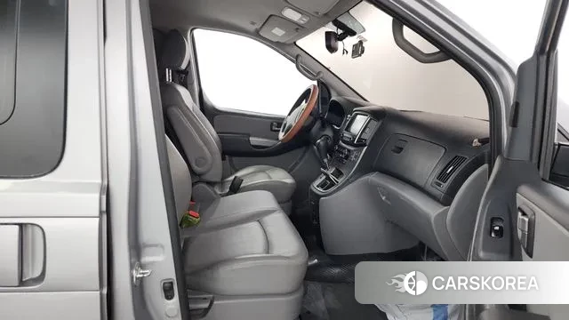 Hyundai The New Grand Starex 2018 Серебряный из Кореи, фото 2