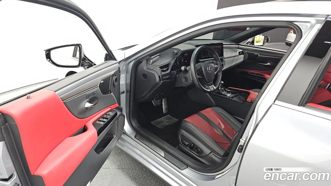 Lexus ES300h 7th generation 2022 Серебристо-серый из Кореи, фото 2