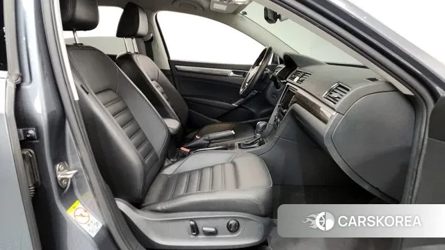 Volkswagen The New Passat 2018 Серый из Кореи, фото 2