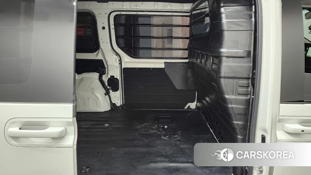 Hyundai Staria 2024 Белый из Кореи, фото 2