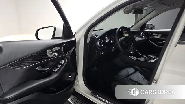 Mercedes-Benz GLC-Class X253 2019 Белый из Кореи, фото 2