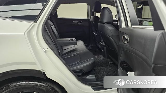 Kia Sportage 5th Generation 2024 Белый из Кореи, фото 2