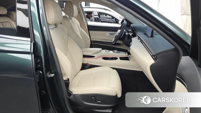 Genesis GV70 2021 Темно-зеленый из Кореи, фото 2