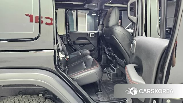 Jeep Wrangler (JL) 2025 Черный из Кореи, фото 2