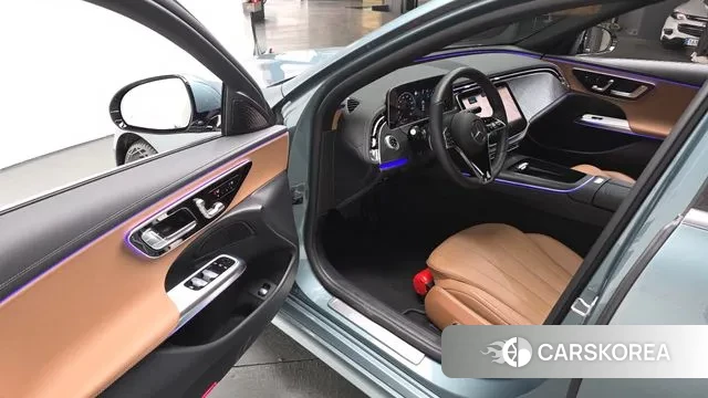 Mercedes-Benz E-Class W214 2025 Небесно-голубой из Кореи, фото 2