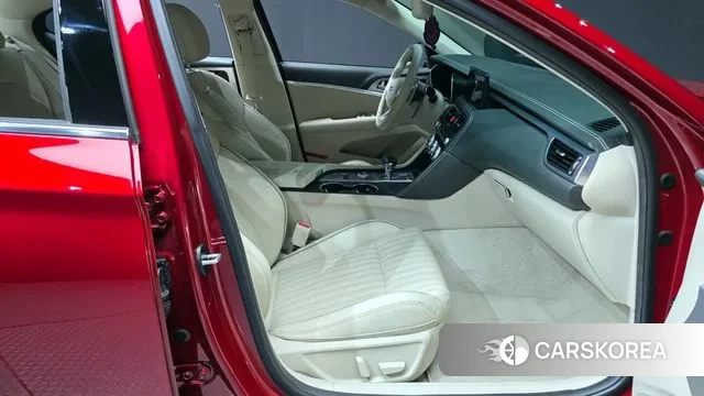 Genesis The New G70 2021 Красный из Кореи, фото 2