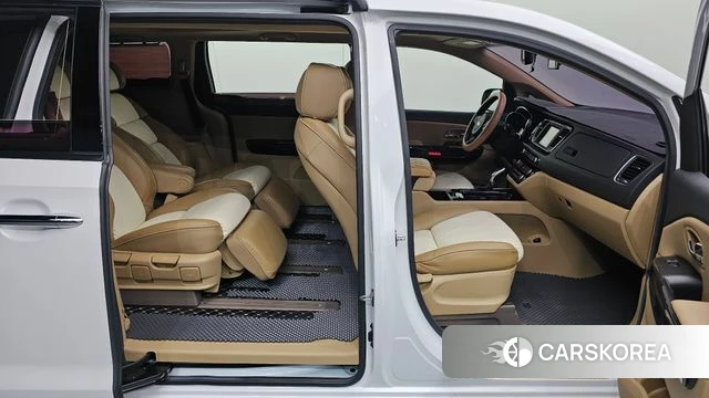 Kia The New Carnival 2018 Белый из Кореи, фото 2