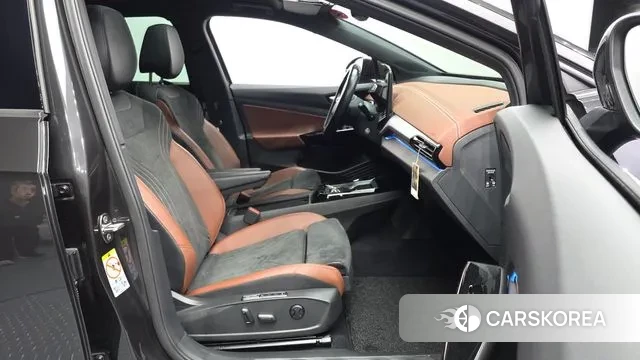 Volkswagen ID.4 2022 Серый из Кореи, фото 2