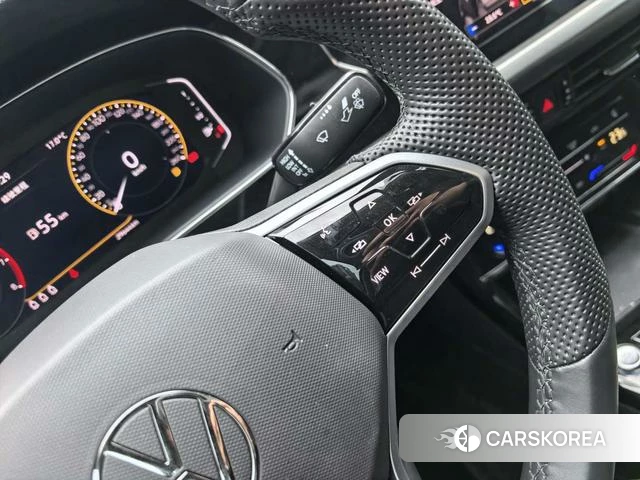 Volkswagen Passat 2024 Черный из Китая, фото 2
