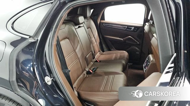 Porsche Cayenne (PO536) 2021 Черный из Кореи, фото 2