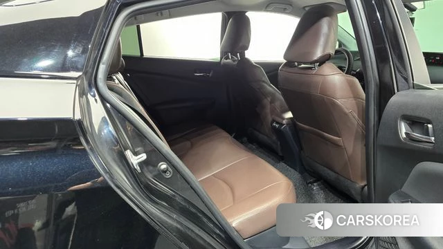Toyota Prius 4th Generation 2019 Черный из Кореи, фото 2