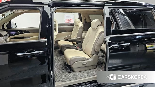 Kia Carnival 4th generation 2023 Черный из Кореи, фото 2