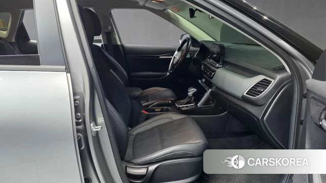 Kia Seltos 2020 Серебристо-серый из Кореи, фото 2