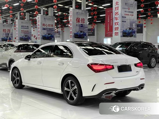 Mercedes-Benz Class A 2023 Белый из Китая, фото 2