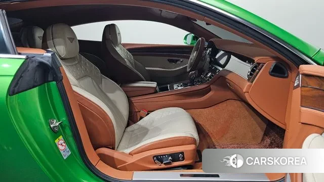 Bentley Continental GT 3rd Generation 2022 Зеленый из Кореи, фото 2