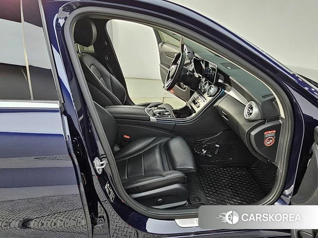 Mercedes-Benz C-Class W205 2019 Синий из Кореи, фото 2