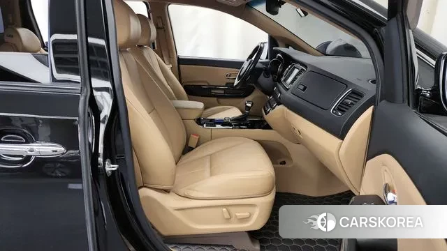 Kia The New Carnival 2020 Черный из Кореи, фото 2