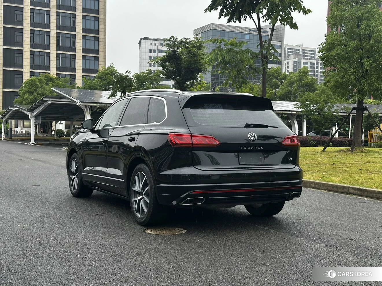 Volkswagen Touareg 2022 Черный из Китая, фото 2