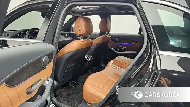 Mercedes-Benz GLC-Class X253 2022 Черный из Кореи, фото 2