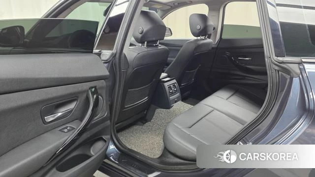 BMW 3 Series GT (F34) 2018 Серый из Кореи, фото 2